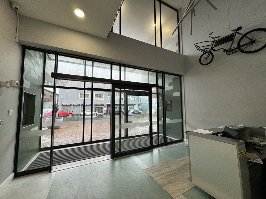 2 Bedroom Property for Sale in Woodstock Western Cape